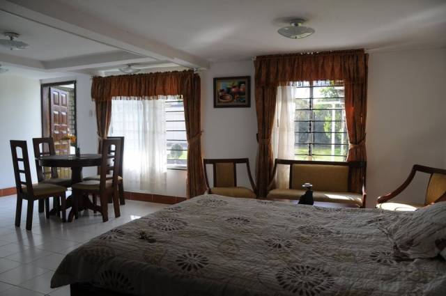 Suite tranquila en urbanización
